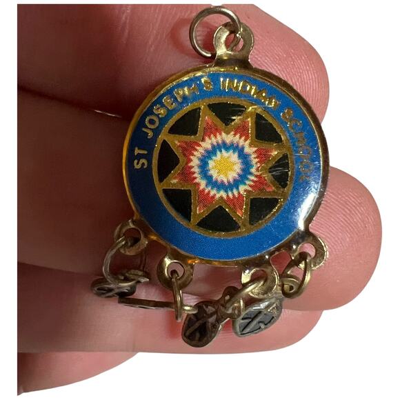 St Josephs Indian School Dreamcatcher Charm Native American Vintage - Picture 3 of 5